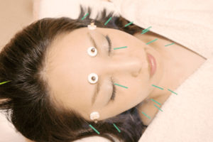 3 Popular Alternative Skin Treatments and Therapies